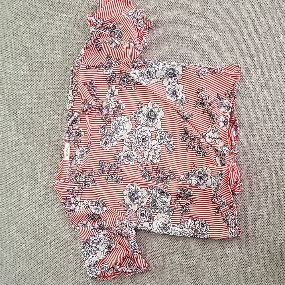 Short sleeve top